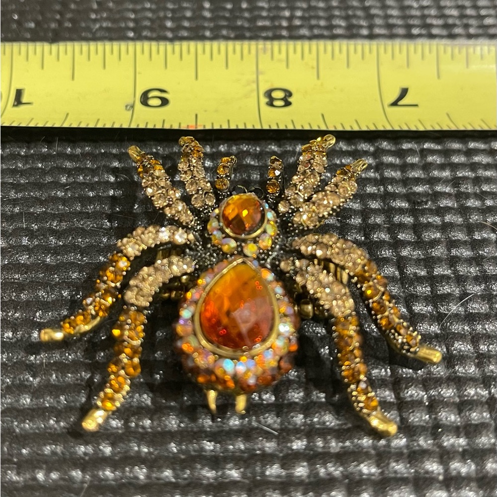 Scary Halloween spider sparkly ring!